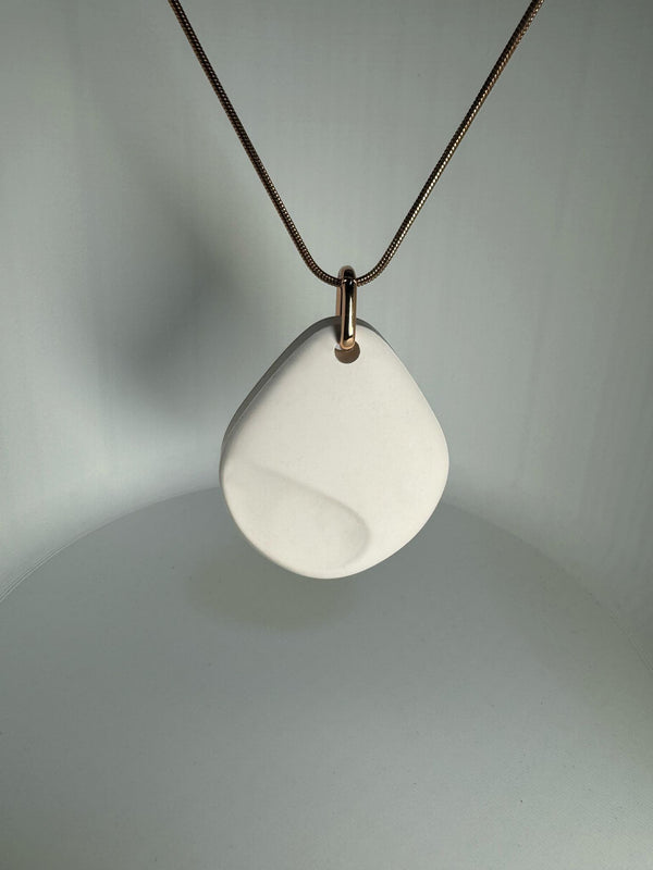 Rockpool Pendant and 20ml Fragrance (plus a free EmpowerRing)